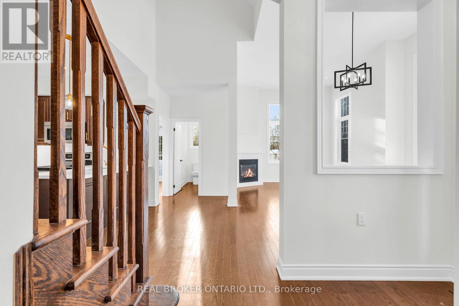 24 Savannah Crescent, Wasaga Beach, Ontario  L9Z 0G3 - Photo 8 - S12909420