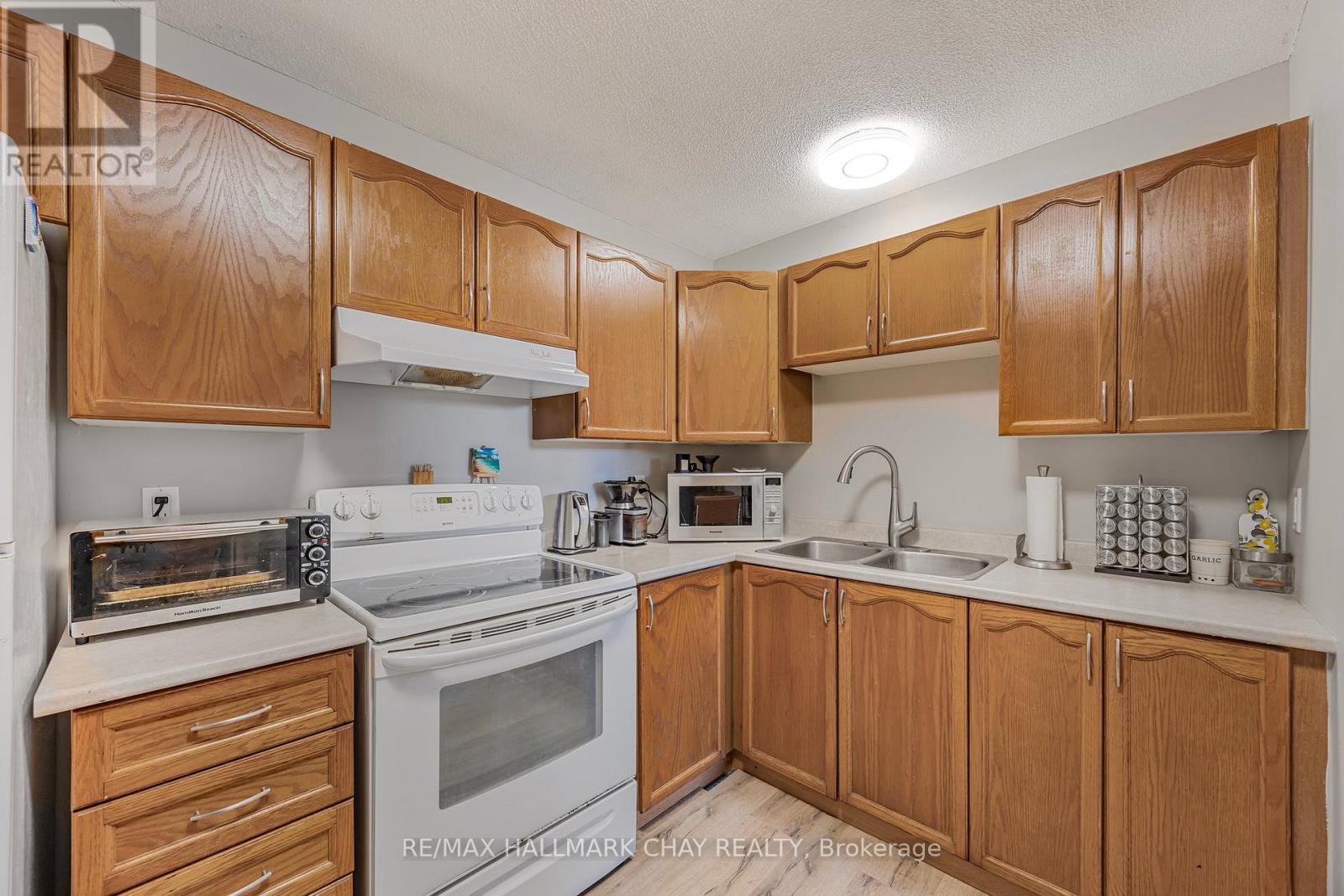 Lower - 235 Clayborne Place, Orillia, Ontario  L3V 1M6 - Photo 3 - S12909552