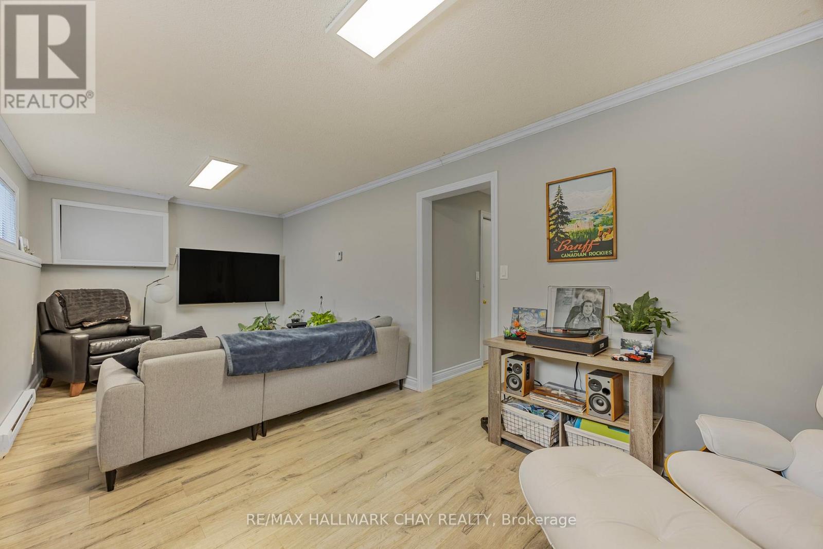 Lower - 235 Clayborne Place, Orillia, Ontario  L3V 1M6 - Photo 4 - S12909552