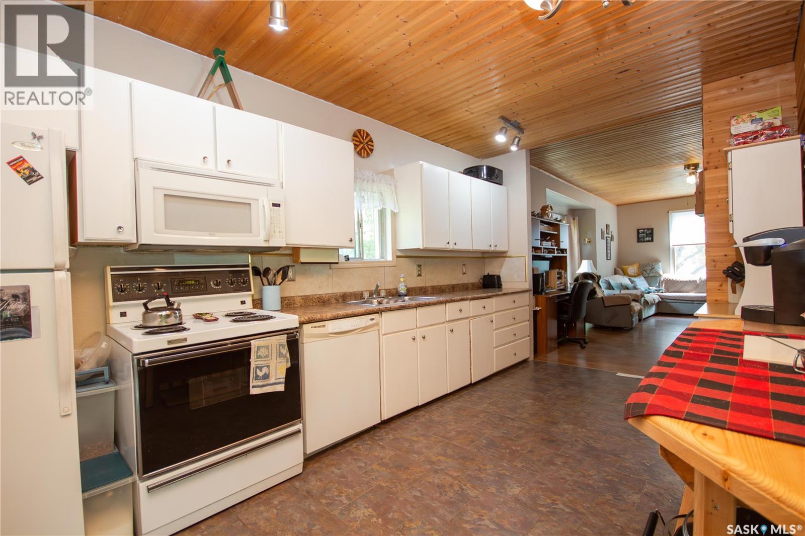 407 2nd Street E, Wilkie, Saskatchewan  S0K 4W0 - Photo 7 - SK008986