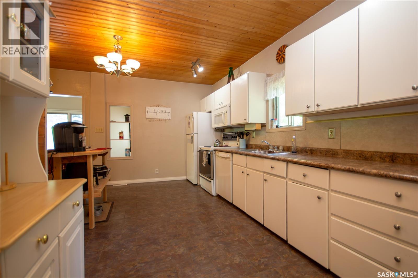 407 2nd Street E, Wilkie, Saskatchewan  S0K 4W0 - Photo 6 - SK008986