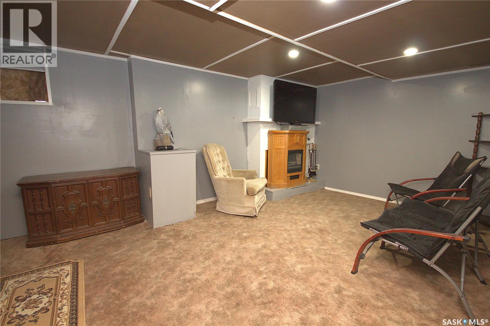 407 2nd Street E, Wilkie, Saskatchewan  S0K 4W0 - Photo 11 - SK008986