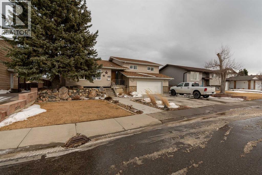 5701 46 Street, Taber, Alberta  T1G 1G9 - Photo 2 - A2293194