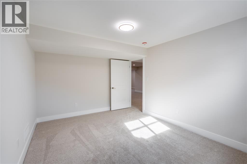 3559 Paul Crescent, Plympton-Wyoming, Ontario  N0N 1E0 - Photo 24 - 26005750