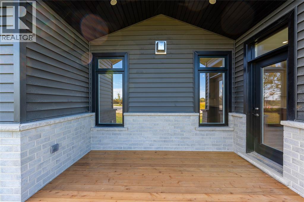 3559 Paul Crescent, Plympton-Wyoming, Ontario  N0N 1E0 - Photo 29 - 26005750