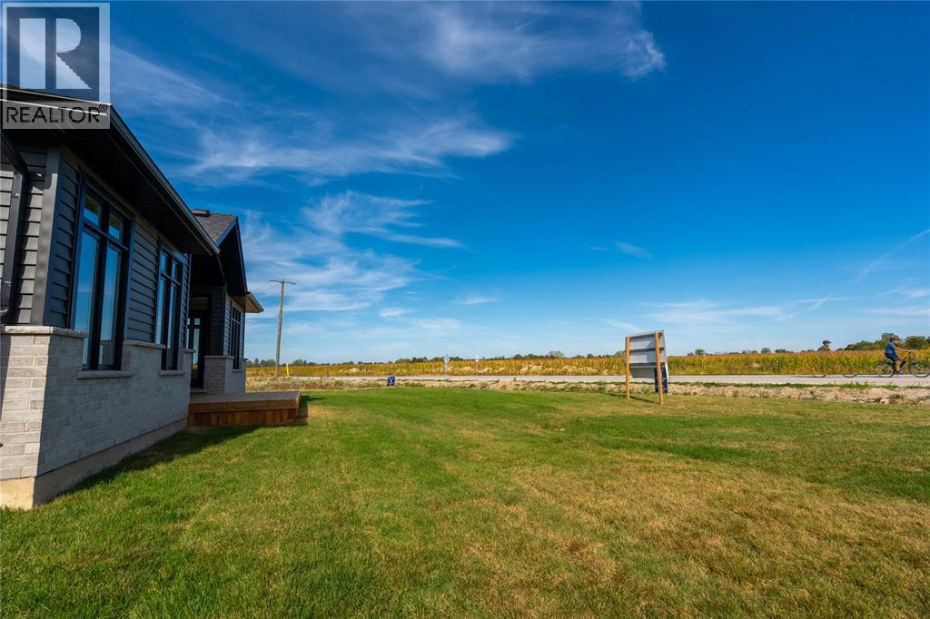 3559 Paul Crescent, Plympton-Wyoming, Ontario  N0N 1E0 - Photo 31 - 26005750