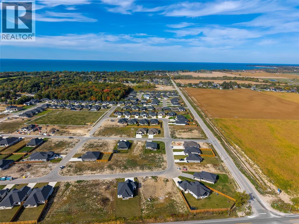 3559 Paul Crescent, Plympton-Wyoming, Ontario  N0N 1E0 - Photo 35 - 26005750