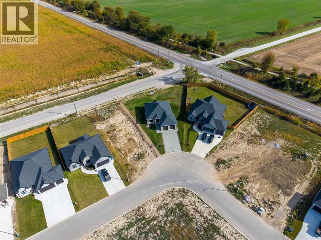 3559 Paul Crescent, Plympton-Wyoming, Ontario  N0N 1E0 - Photo 36 - 26005750