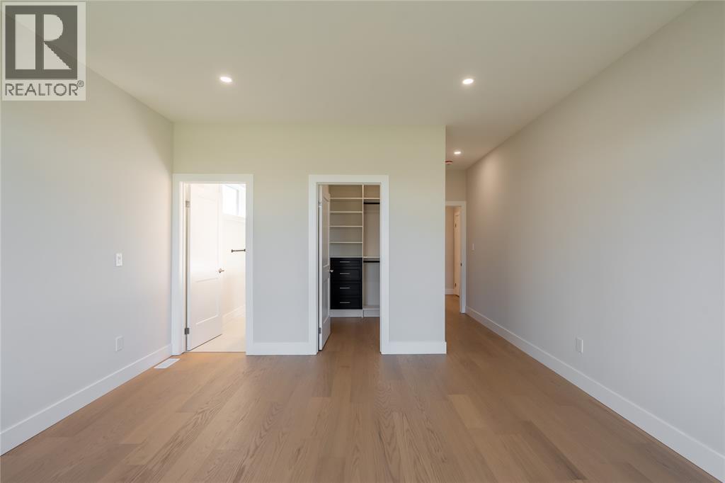 3559 Paul Crescent, Plympton-Wyoming, Ontario  N0N 1E0 - Photo 15 - 26005743