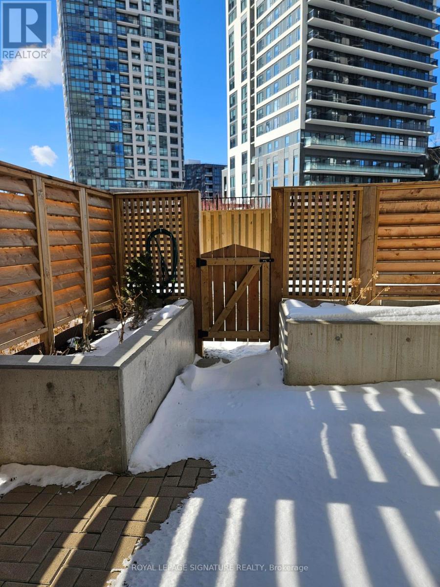 101 - 101 Subway Crescent, Toronto, Ontario  M9B 6K4 - Photo 11 - W12868636