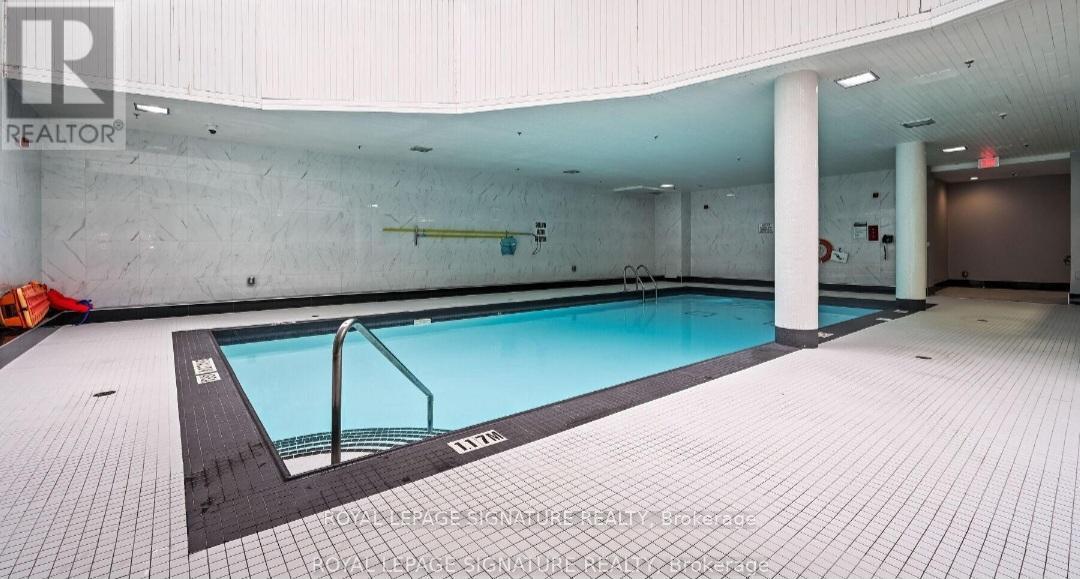 101 - 101 Subway Crescent, Toronto, Ontario  M9B 6K4 - Photo 14 - W12868636