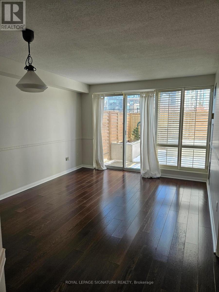 101 - 101 Subway Crescent, Toronto, Ontario  M9B 6K4 - Photo 2 - W12868636