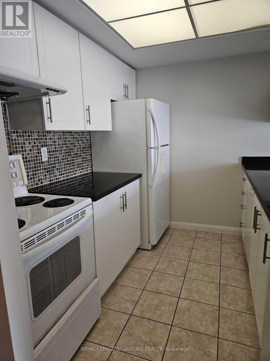 101 - 101 Subway Crescent, Toronto, Ontario  M9B 6K4 - Photo 4 - W12868636