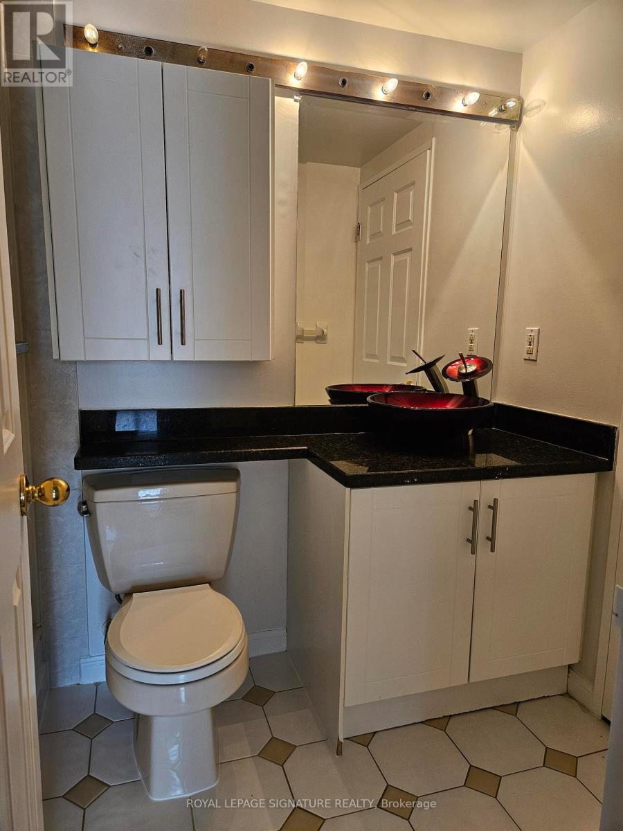 101 - 101 Subway Crescent, Toronto, Ontario  M9B 6K4 - Photo 8 - W12868636