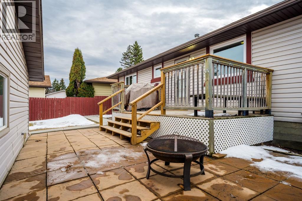 804 Queensland Drive Se, Calgary, Alberta  T2J 4T1 - Photo 48 - A2294924