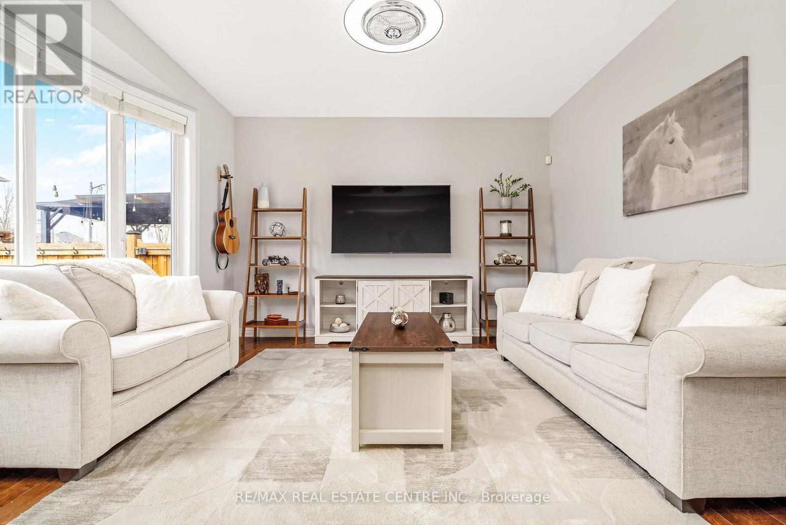 823 Biggar Heights Se, Milton, Ontario  L9T 0G7 - Photo 11 - W12909406