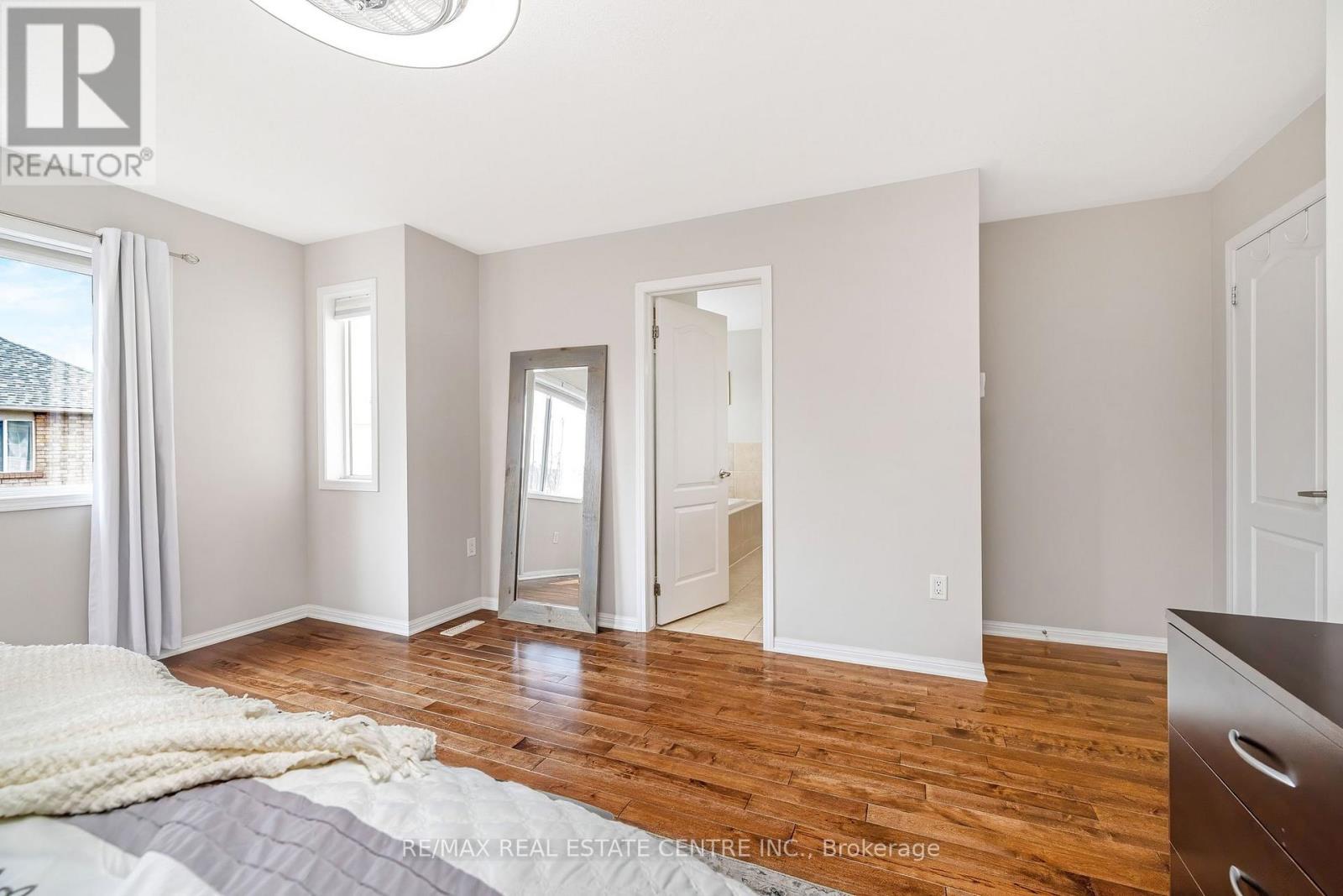 823 Biggar Heights Se, Milton, Ontario  L9T 0G7 - Photo 27 - W12909406