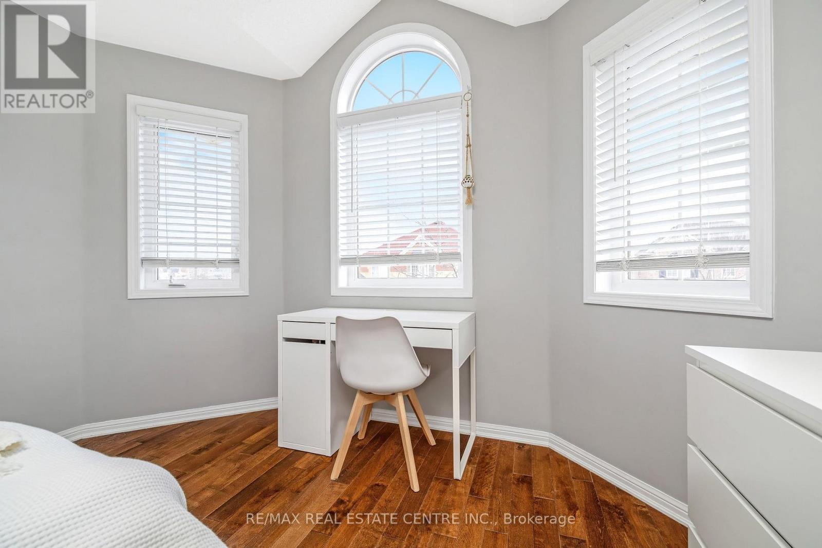 823 Biggar Heights Se, Milton, Ontario  L9T 0G7 - Photo 35 - W12909406