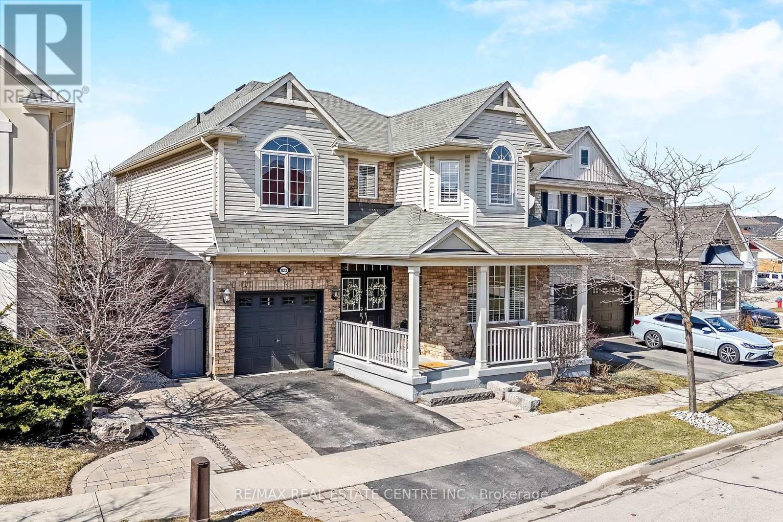 823 Biggar Heights Se, Milton, Ontario  L9T 0G7 - Photo 4 - W12909406