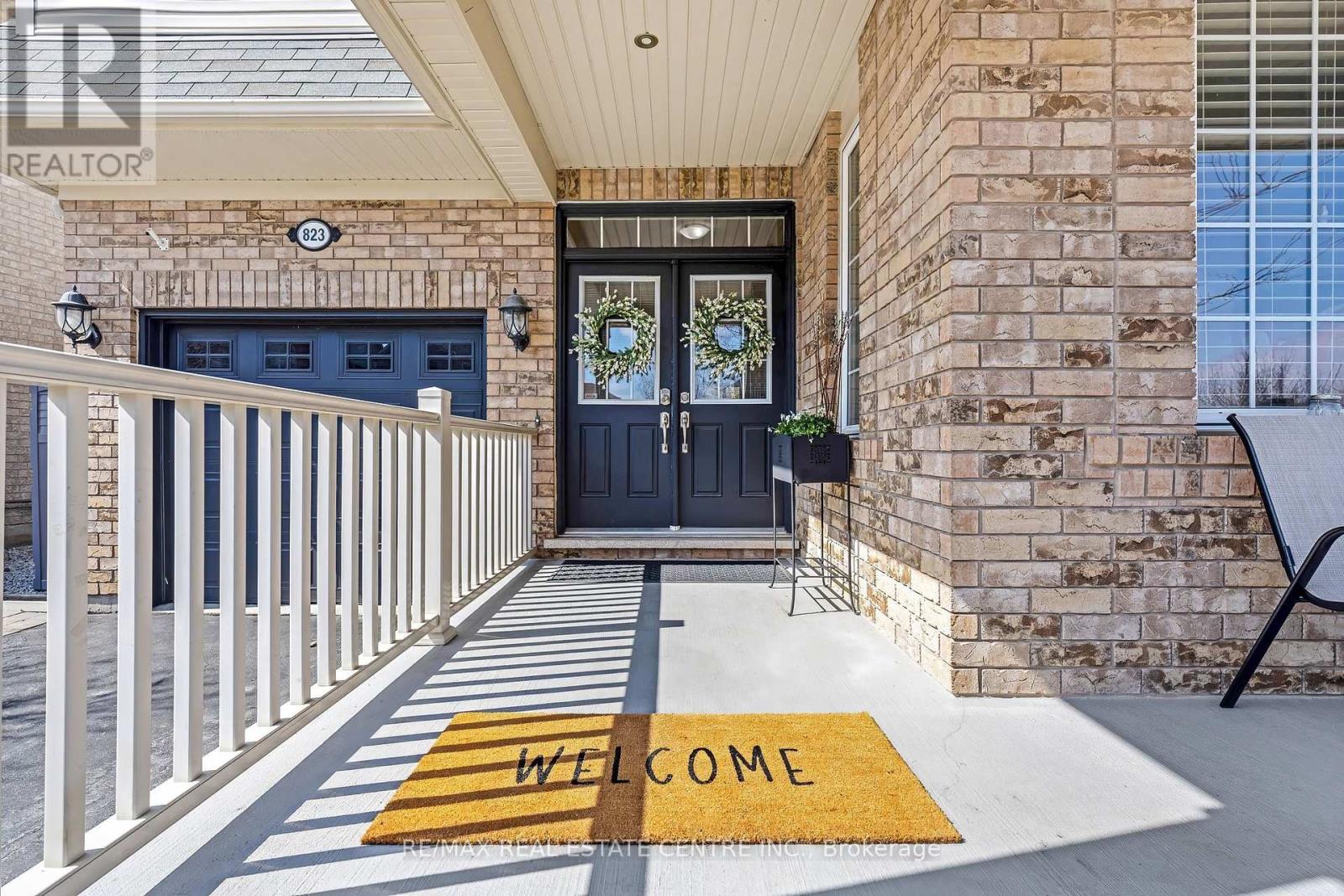 823 Biggar Heights Se, Milton, Ontario  L9T 0G7 - Photo 5 - W12909406