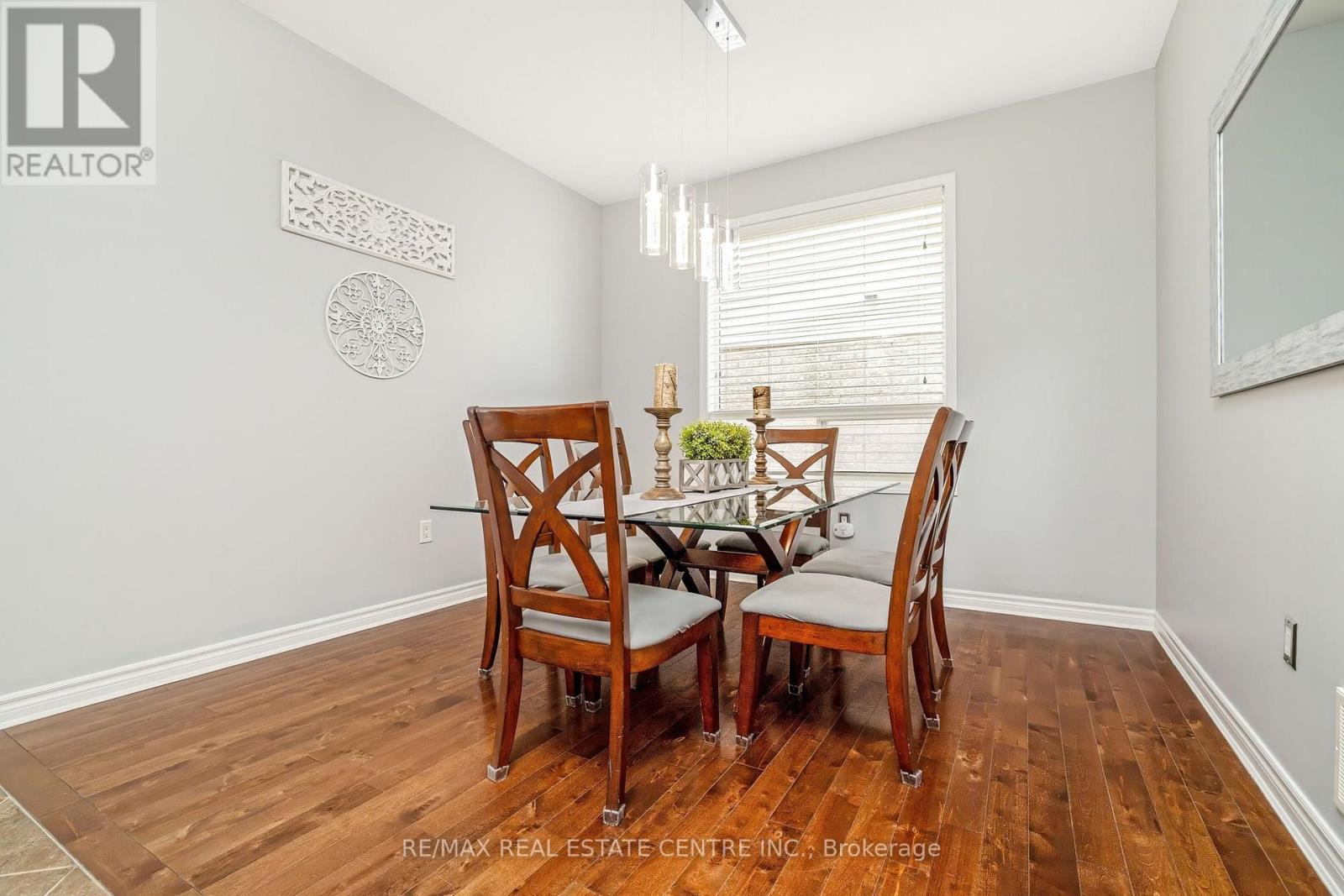 823 Biggar Heights Se, Milton, Ontario  L9T 0G7 - Photo 9 - W12909406