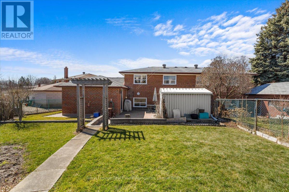 510 Ettridge Court, Mississauga, Ontario  L5G 1W6 - Photo 29 - W12909436