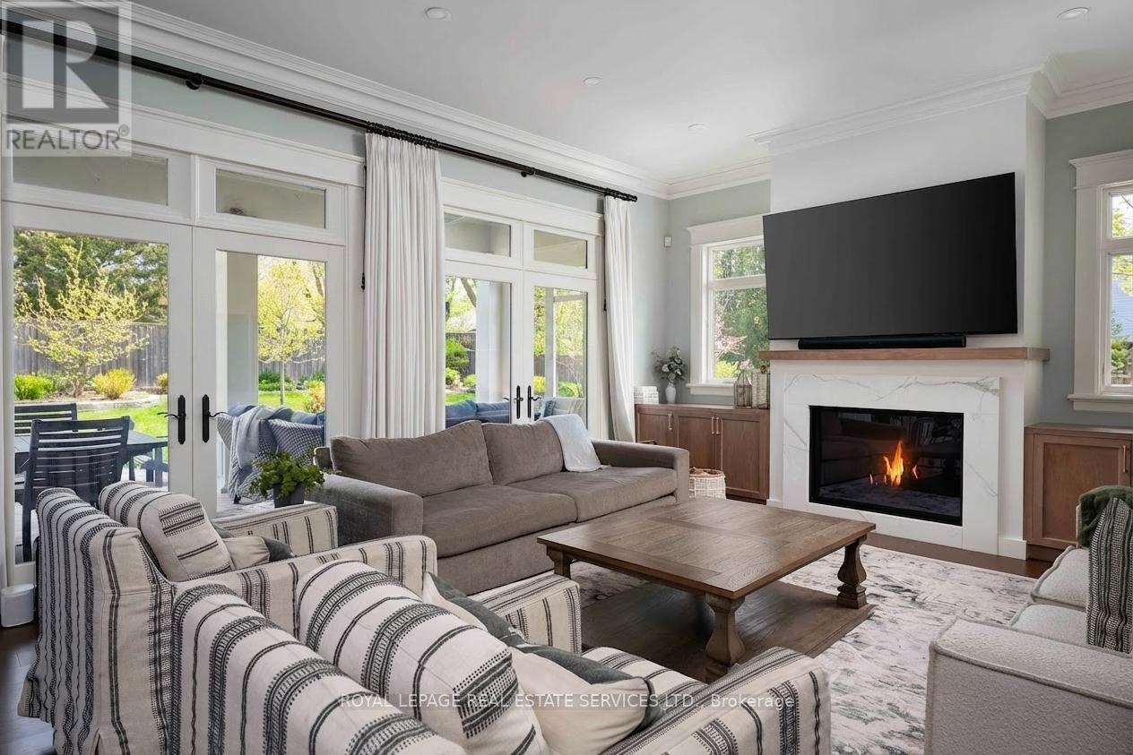 1097 Birchview Avenue, Oakville, Ontario  L6J 2C5 - Photo 18 - W12909442