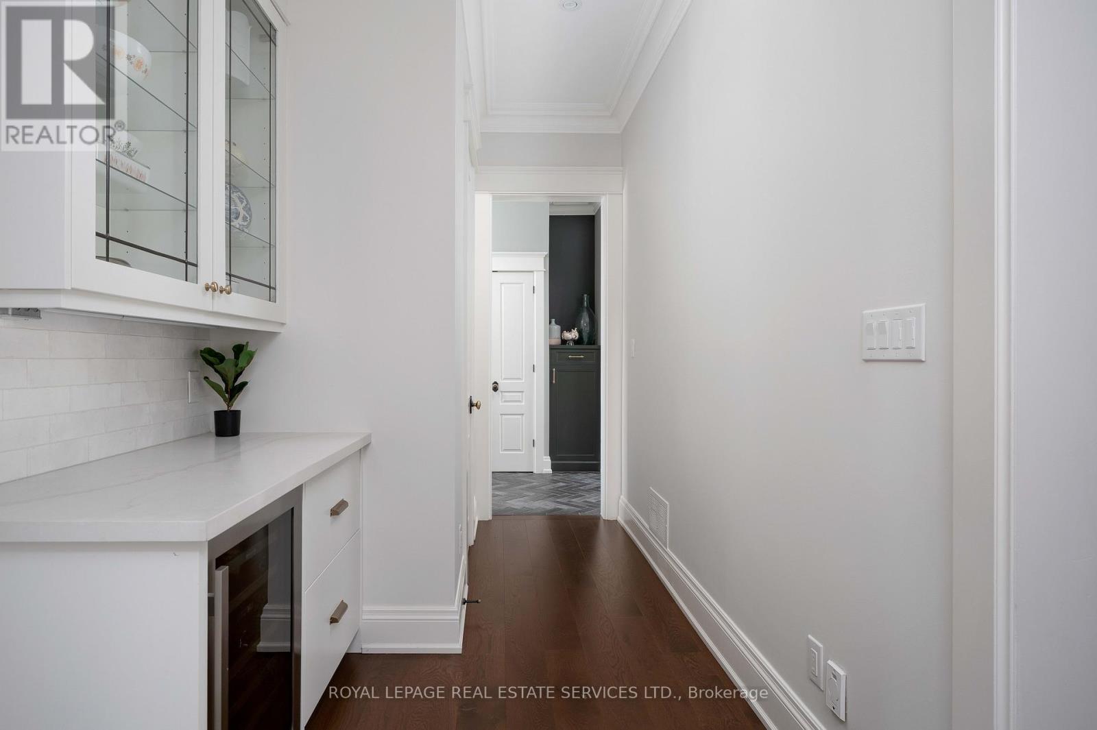 1097 Birchview Avenue, Oakville, Ontario  L6J 2C5 - Photo 21 - W12909442