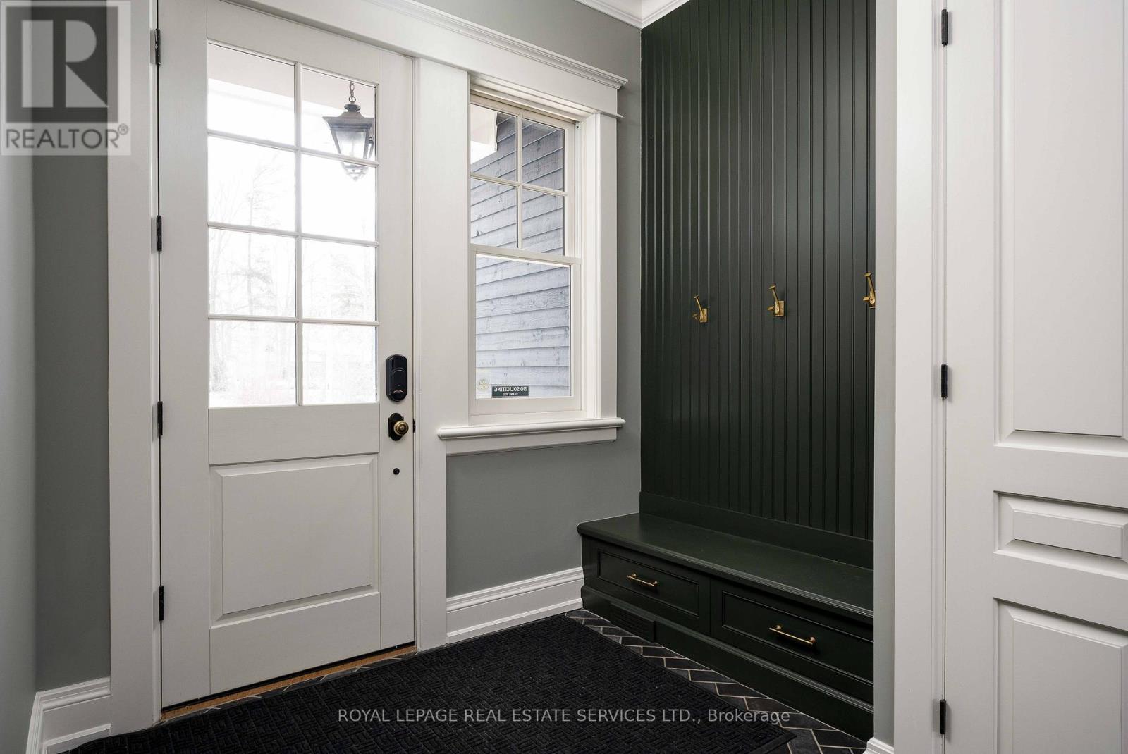 1097 Birchview Avenue, Oakville, Ontario  L6J 2C5 - Photo 22 - W12909442