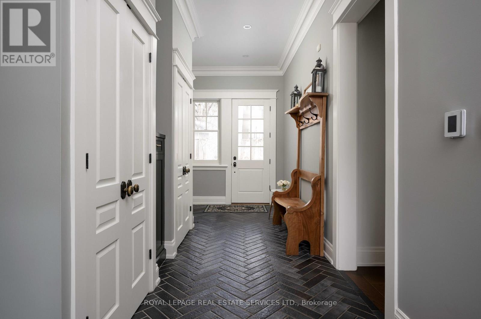 1097 Birchview Avenue, Oakville, Ontario  L6J 2C5 - Photo 23 - W12909442