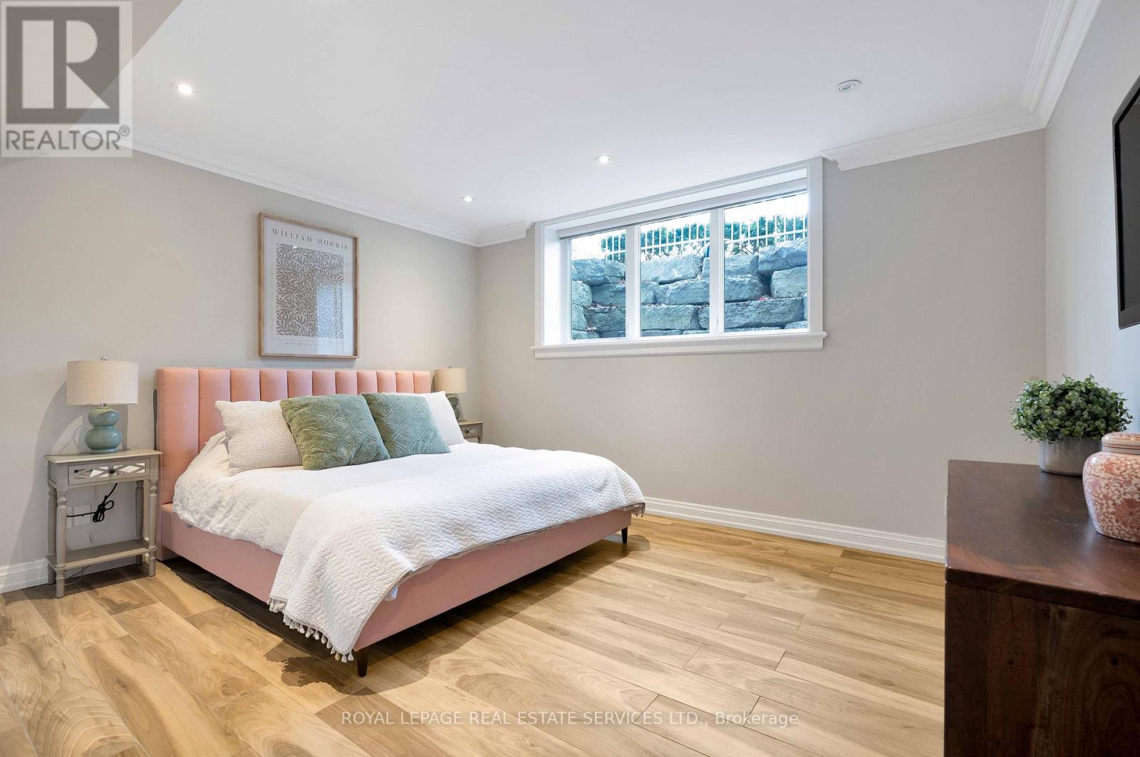 1097 Birchview Avenue, Oakville, Ontario  L6J 2C5 - Photo 45 - W12909442