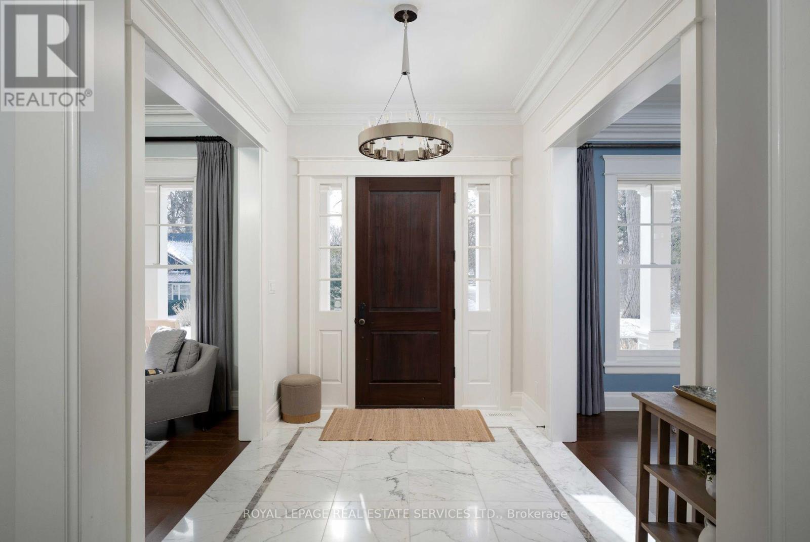 1097 Birchview Avenue, Oakville, Ontario  L6J 2C5 - Photo 5 - W12909442