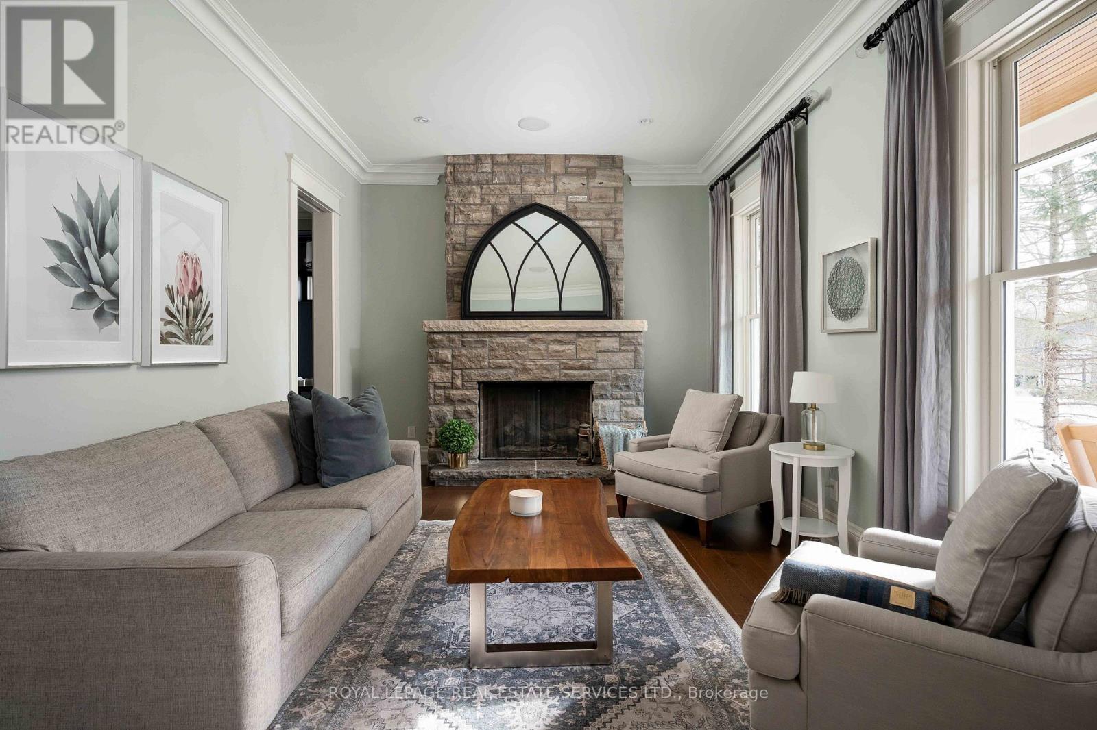 1097 Birchview Avenue, Oakville, Ontario  L6J 2C5 - Photo 6 - W12909442