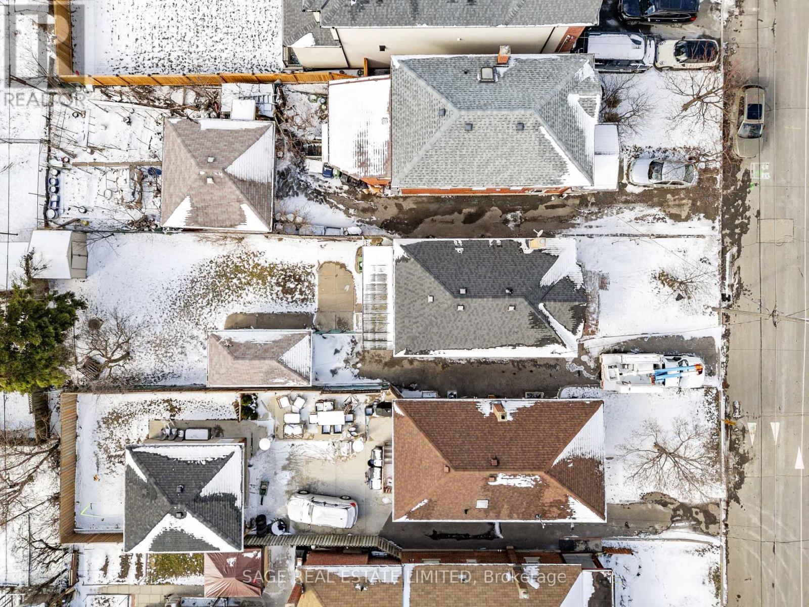 521 Glen Park Avenue, Toronto, Ontario  M6B 2G2 - Photo 40 - W12909456