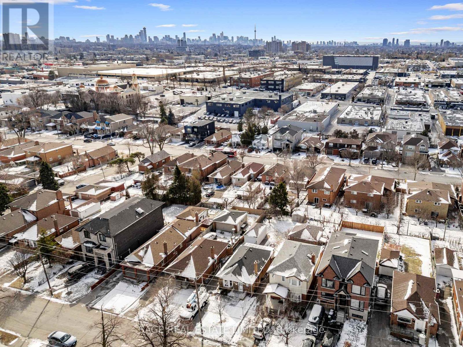 521 Glen Park Avenue, Toronto, Ontario  M6B 2G2 - Photo 44 - W12909456