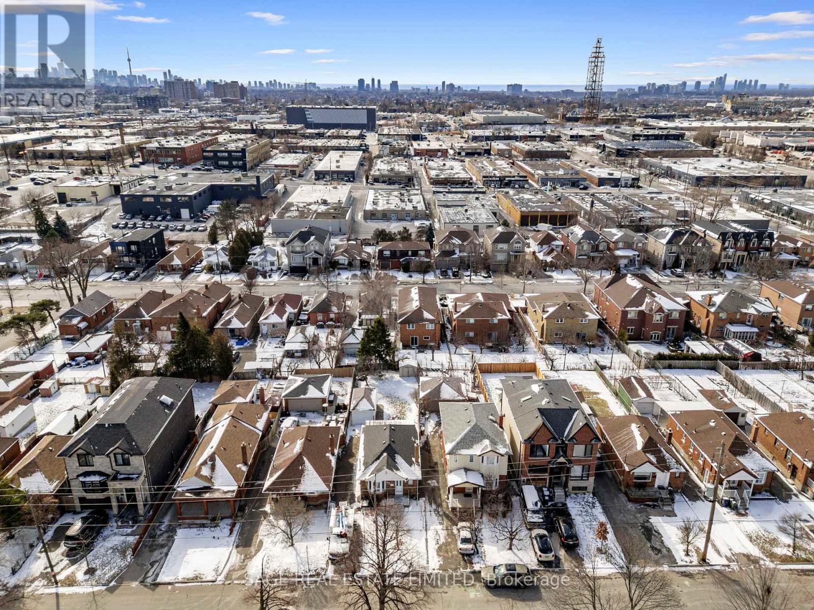 521 Glen Park Avenue, Toronto, Ontario  M6B 2G2 - Photo 45 - W12909456