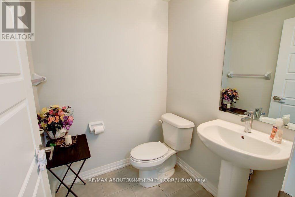 203 - 1202 Main Street E, Milton, Ontario  L9T 9K8 - Photo 10 - W12909528