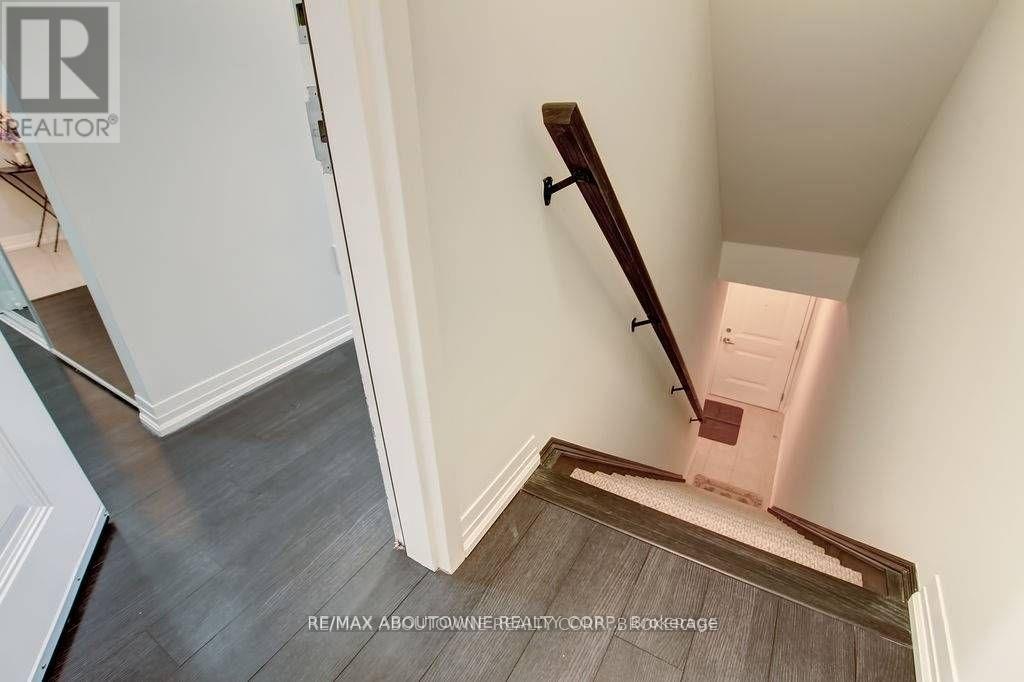 203 - 1202 Main Street E, Milton, Ontario  L9T 9K8 - Photo 3 - W12909528