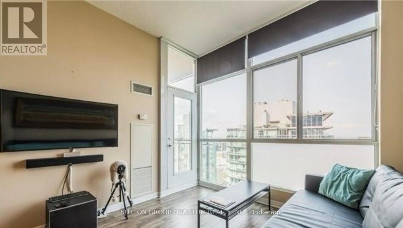 3504 - 225 Webb Drive S, Mississauga, Ontario  L5B 3Y5 - Photo 4 - W12909532