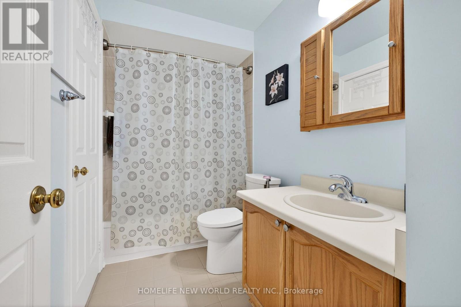 74 Heathcliffe Square, Brampton, Ontario  L6S 5R4 - Photo 19 - W12909540