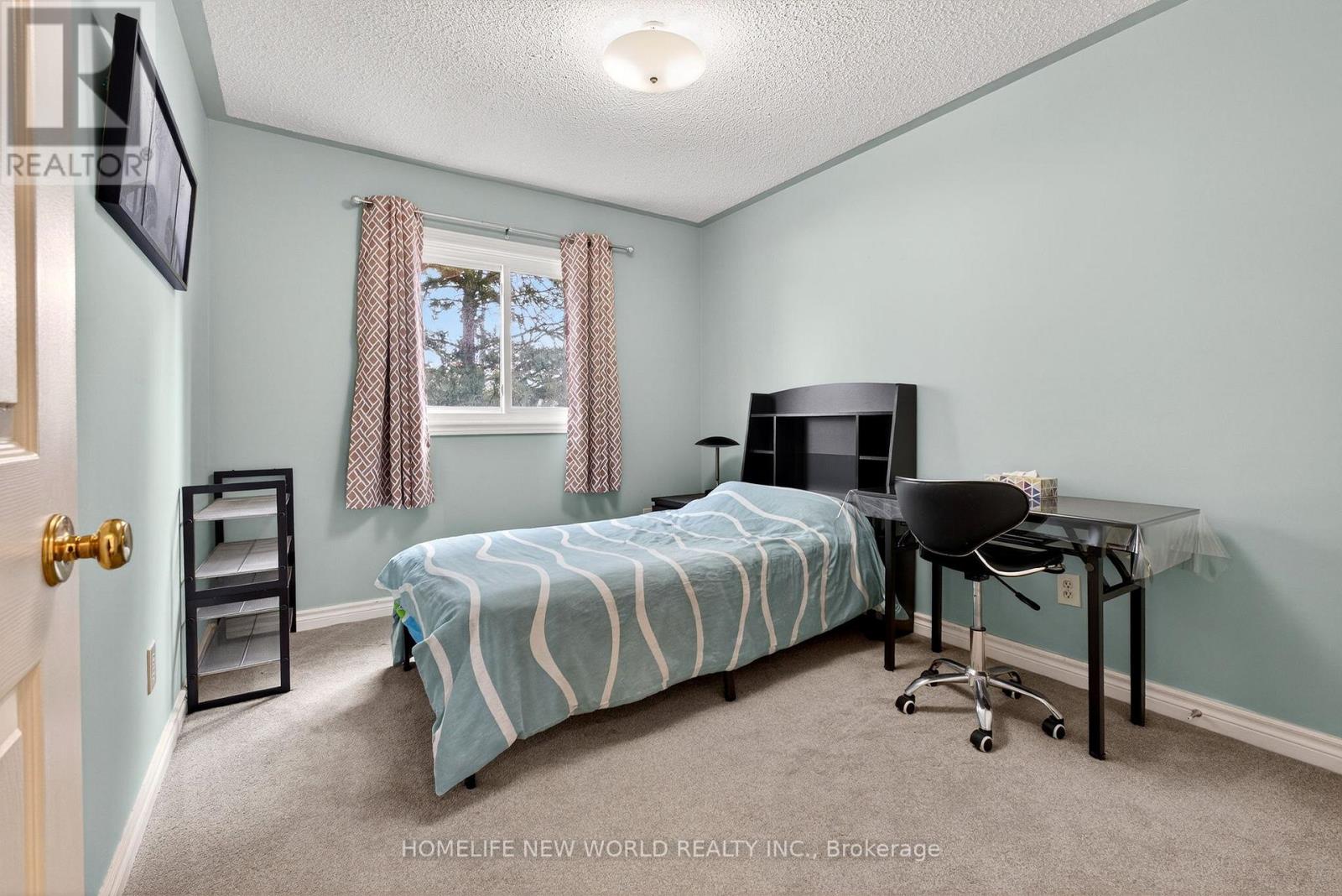 74 Heathcliffe Square, Brampton, Ontario  L6S 5R4 - Photo 21 - W12909540