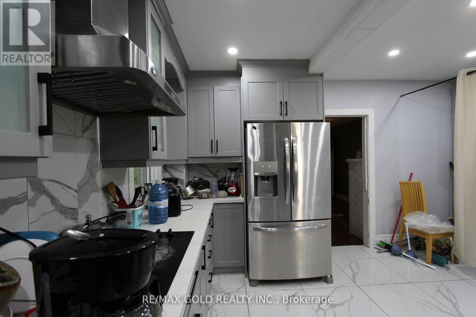 961 Lakeshore Road W, Mississauga, Ontario  L5H 1H8 - Photo 15 - W12909550