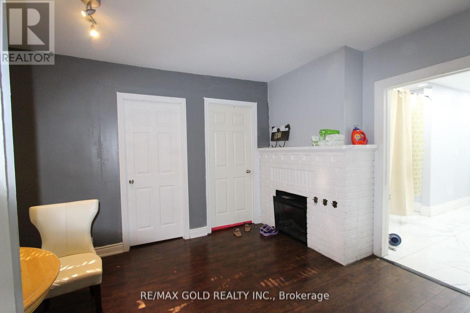 961 Lakeshore Road W, Mississauga, Ontario  L5H 1H8 - Photo 19 - W12909550