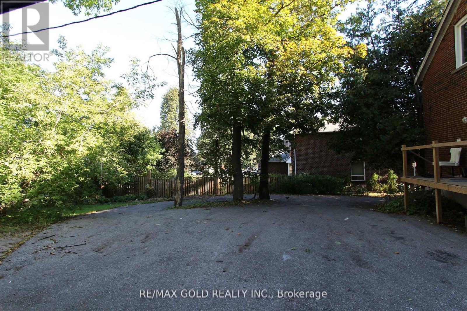 961 Lakeshore Road W, Mississauga, Ontario  L5H 1H8 - Photo 24 - W12909550