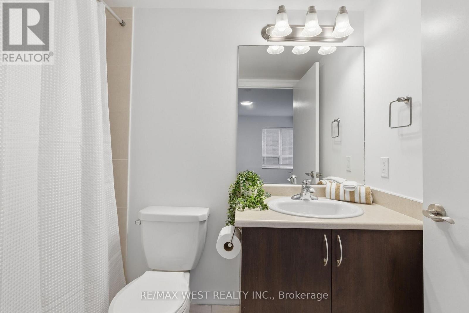 1508 - 61 Heintzman Street, Toronto, Ontario  M6P 5A2 - Photo 16 - W12909564