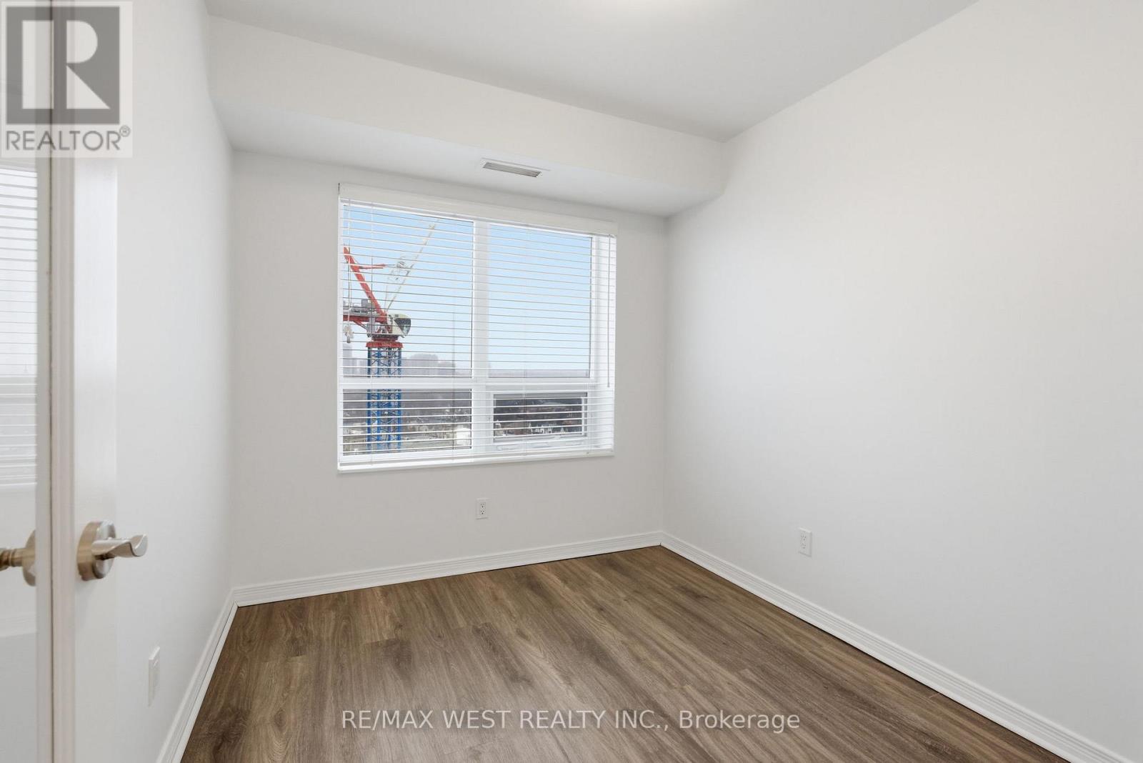 1508 - 61 Heintzman Street, Toronto, Ontario  M6P 5A2 - Photo 21 - W12909564