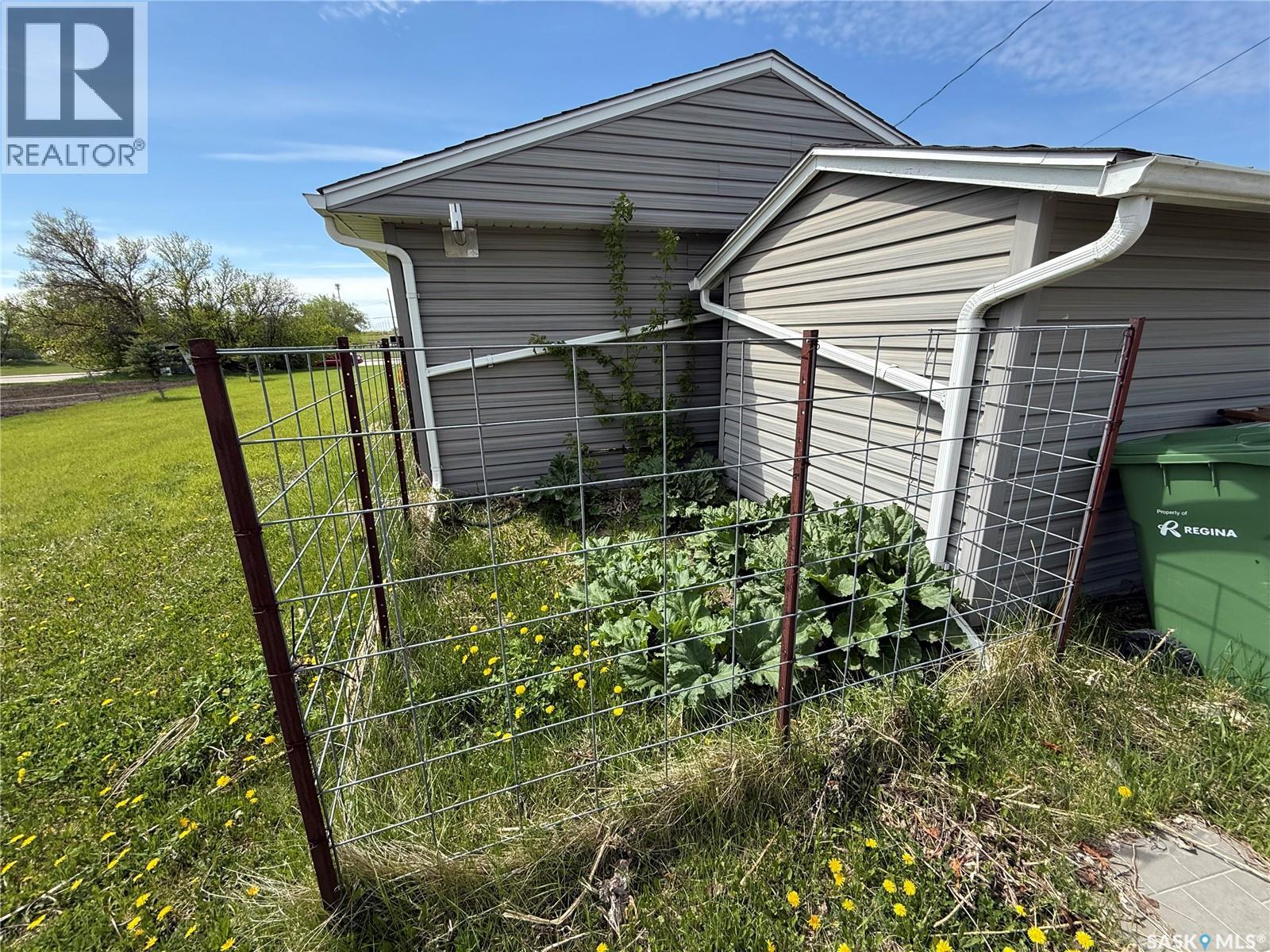 2009 Connaught Street, Regina, Saskatchewan  S4T 4T8 - Photo 17 - SK031055