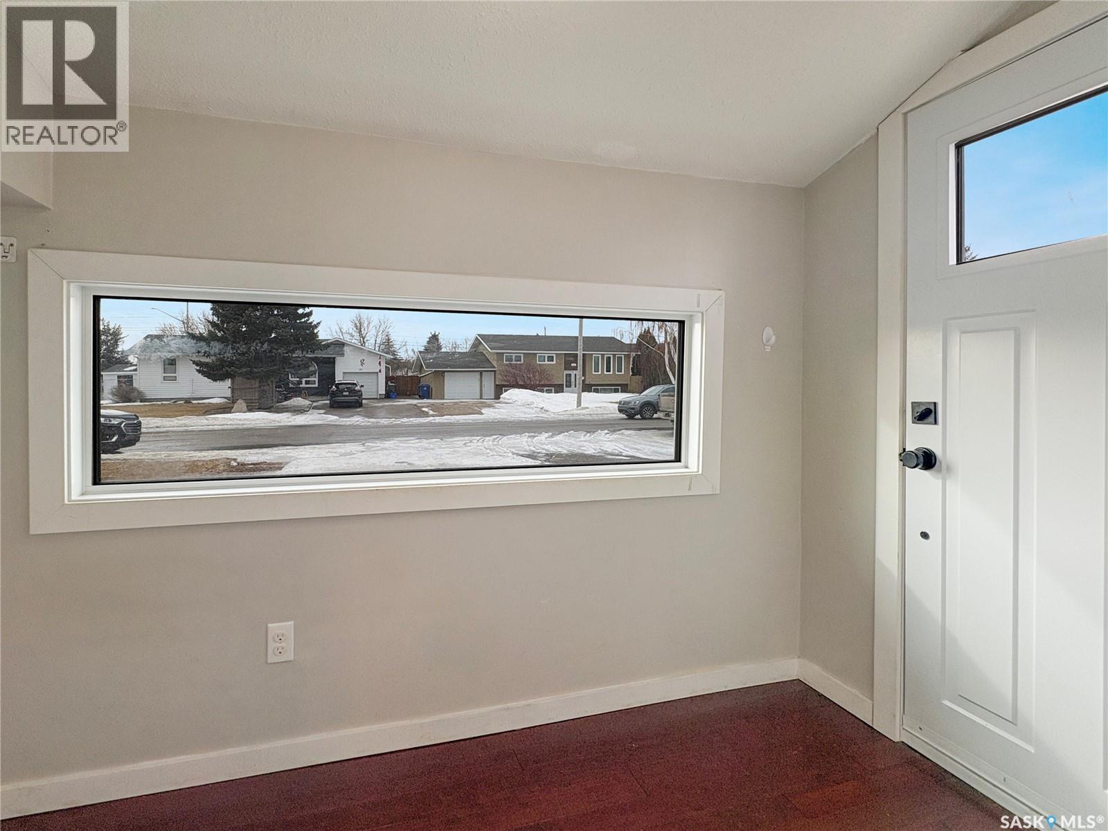 102 18th Street, Battleford, Saskatchewan  S0M 0E0 - Photo 3 - SK031033