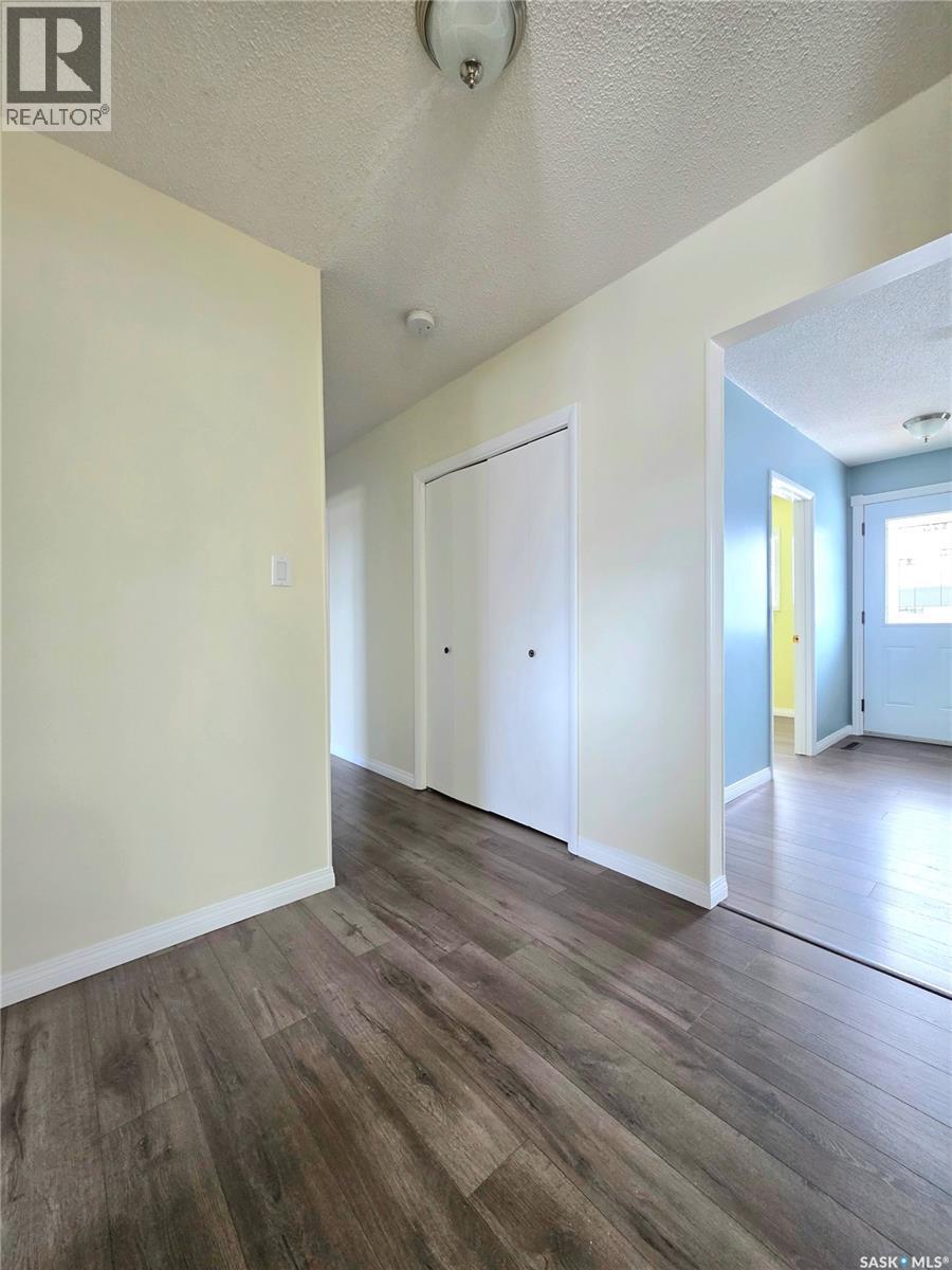 274 10th Avenue W, Melville, Saskatchewan  S0A 2P0 - Photo 13 - SK031029