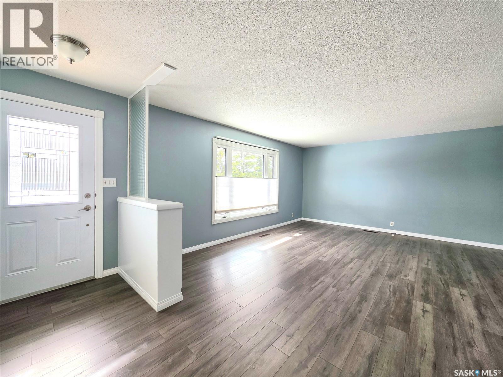 274 10th Avenue W, Melville, Saskatchewan  S0A 2P0 - Photo 14 - SK031029